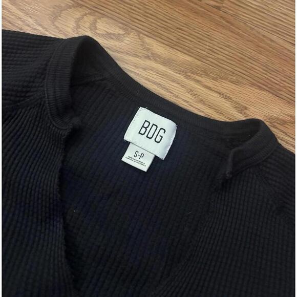 BDG Waffle Knit Cropped Long Sleeve Size Small - Picture 3 of 7